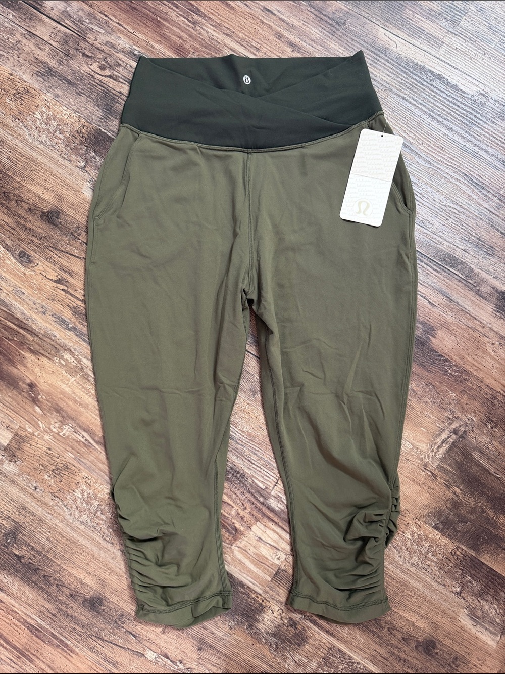 Lululemon Sunset Salutation Crop Green Size 10 NET